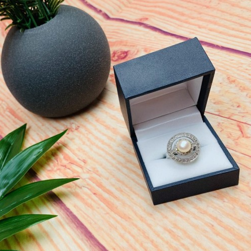 925 Sterling Silver Pearl Ring Size 8
