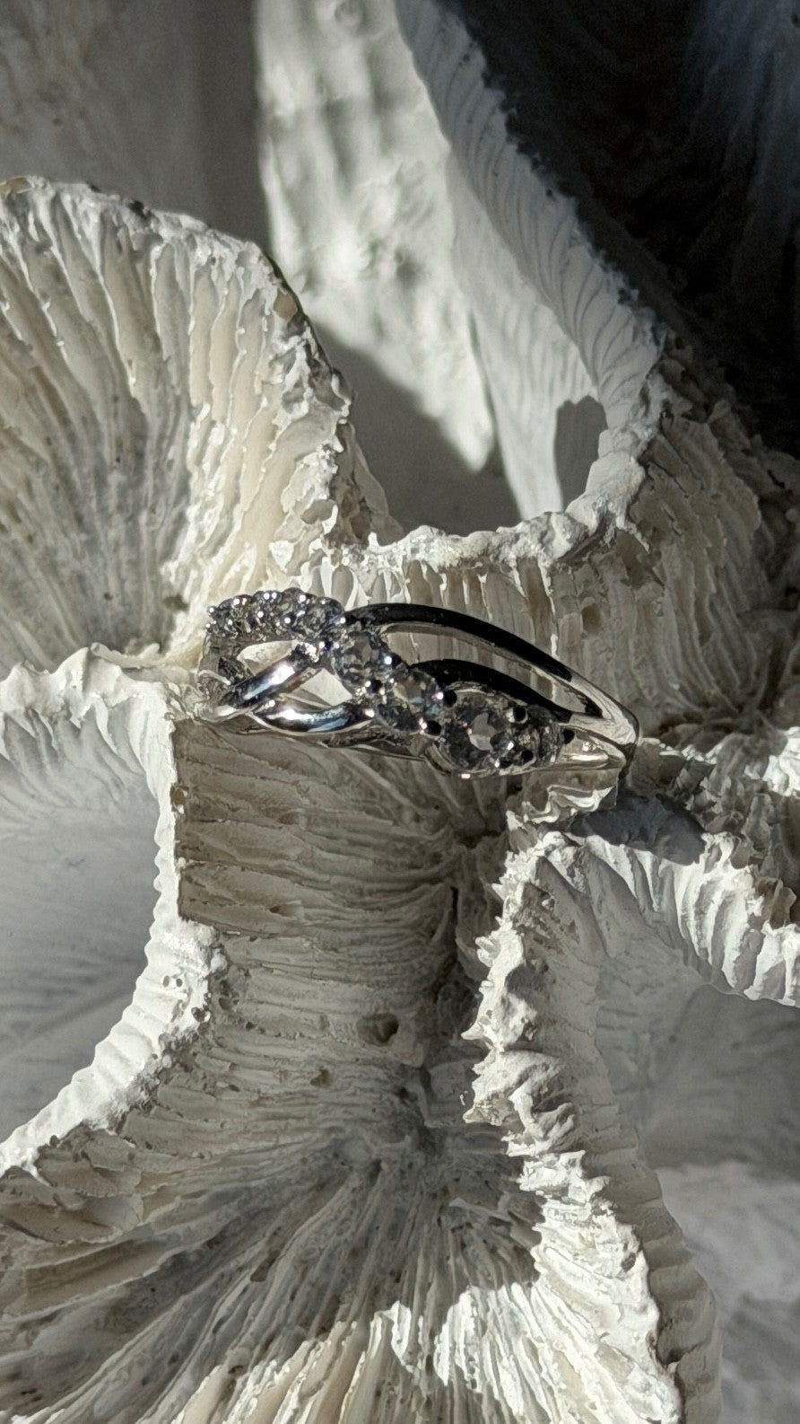 Lovely 925 Sterling Silver Cz Ring Size 8.5