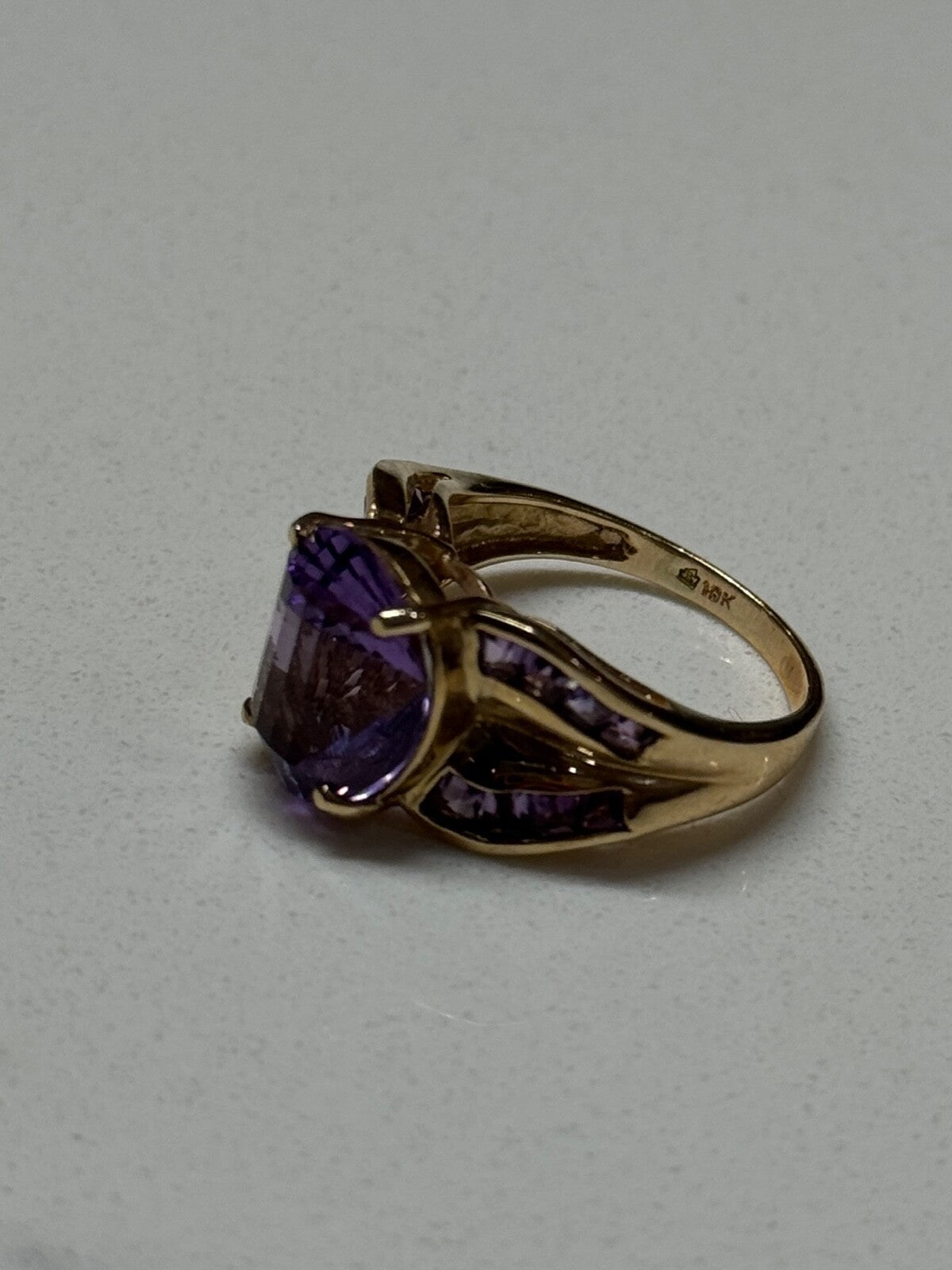 10K Yellow Gold Amethyst Ring Size 7