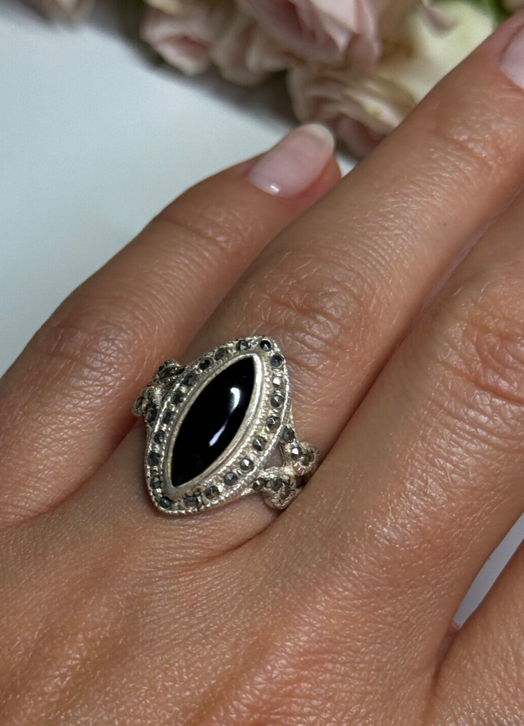 Vintage 925 Sterling Silver Onyx & Marcasite Ring Size 7