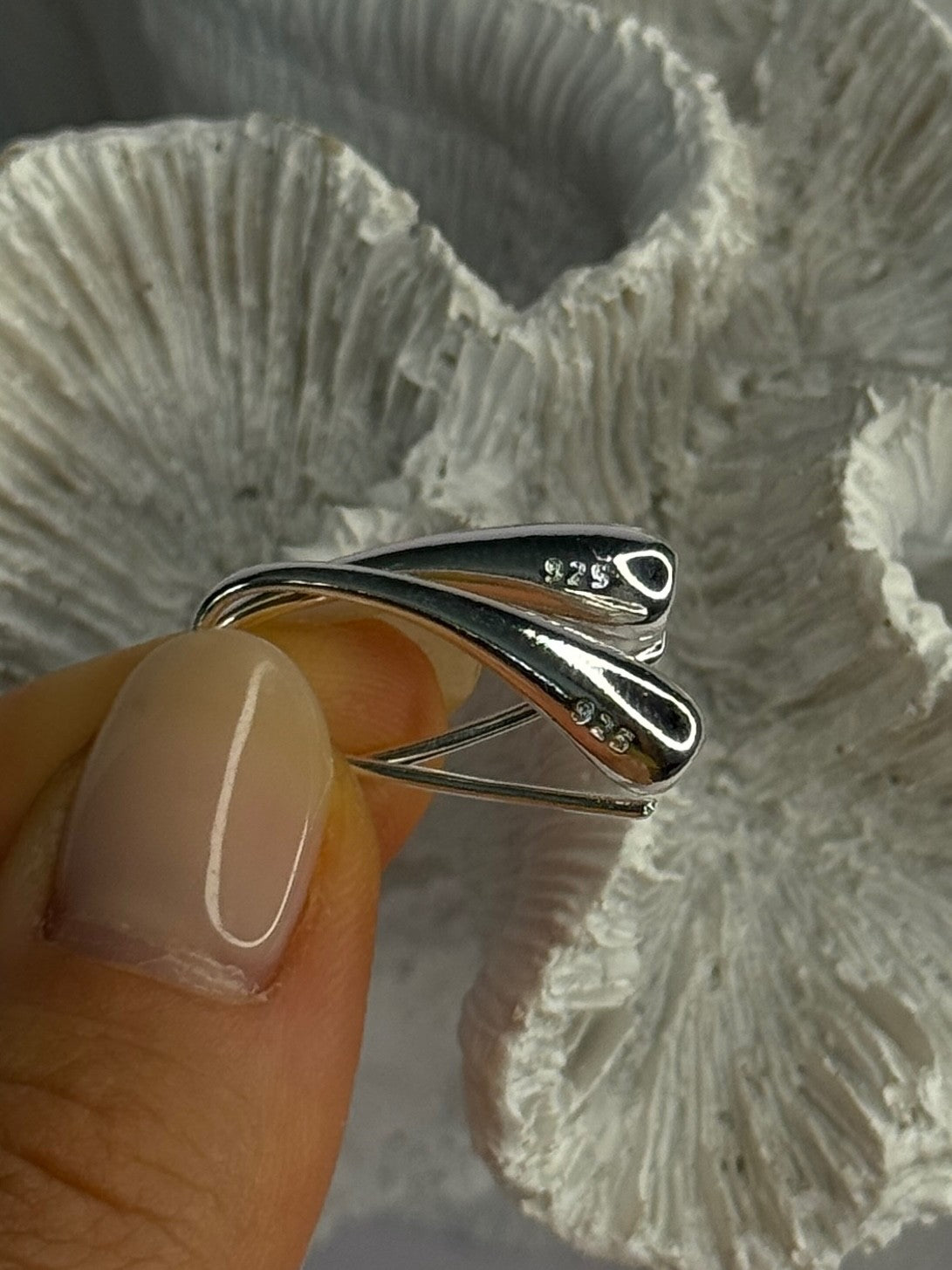 Elegant Design 925 Sterling Silver Earrings Length 1 Inch