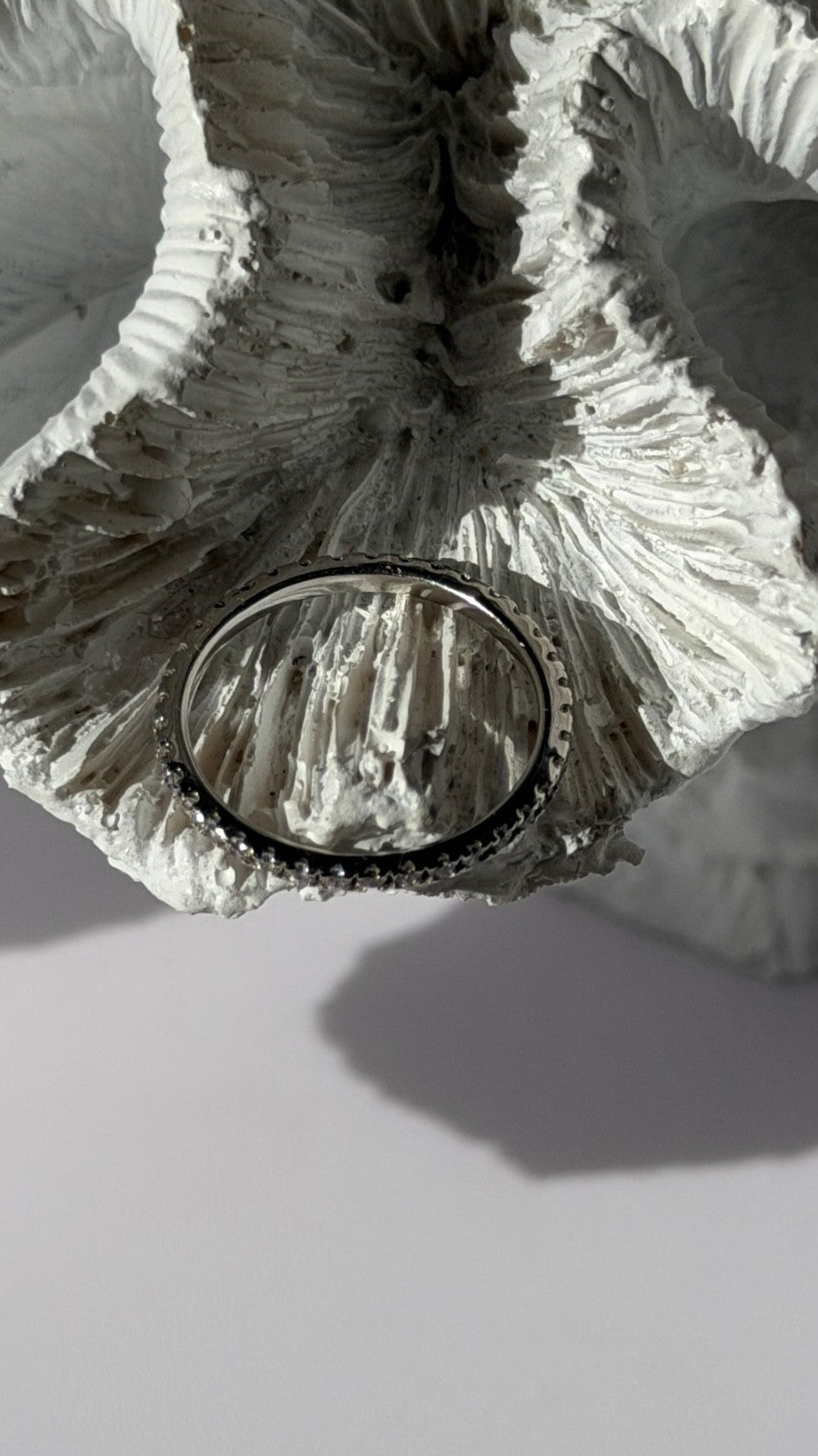 14K White Gold Diamond 0.37 ct Band Ring Size 5