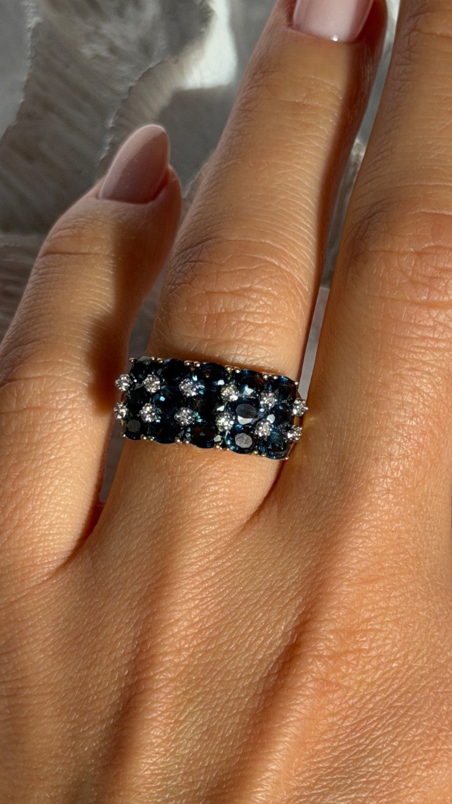 10K Yellow Gold London Blue Topaz & Diamond Ring Size 7