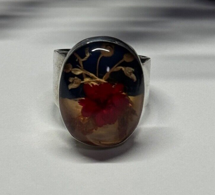 925 Sterling Silver With Natural Flowers In Epoxy Resin Ring Size 5