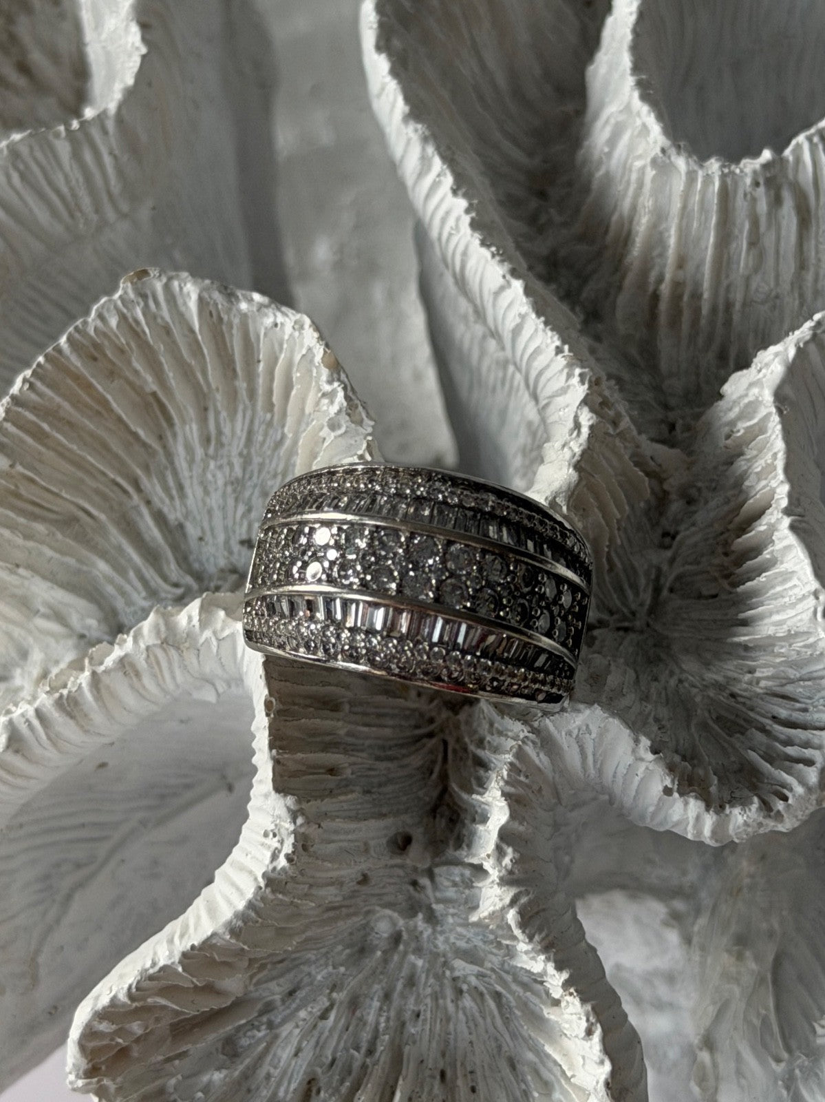 Elegant Design 925 Sterling Silver Cz Ring Size 11