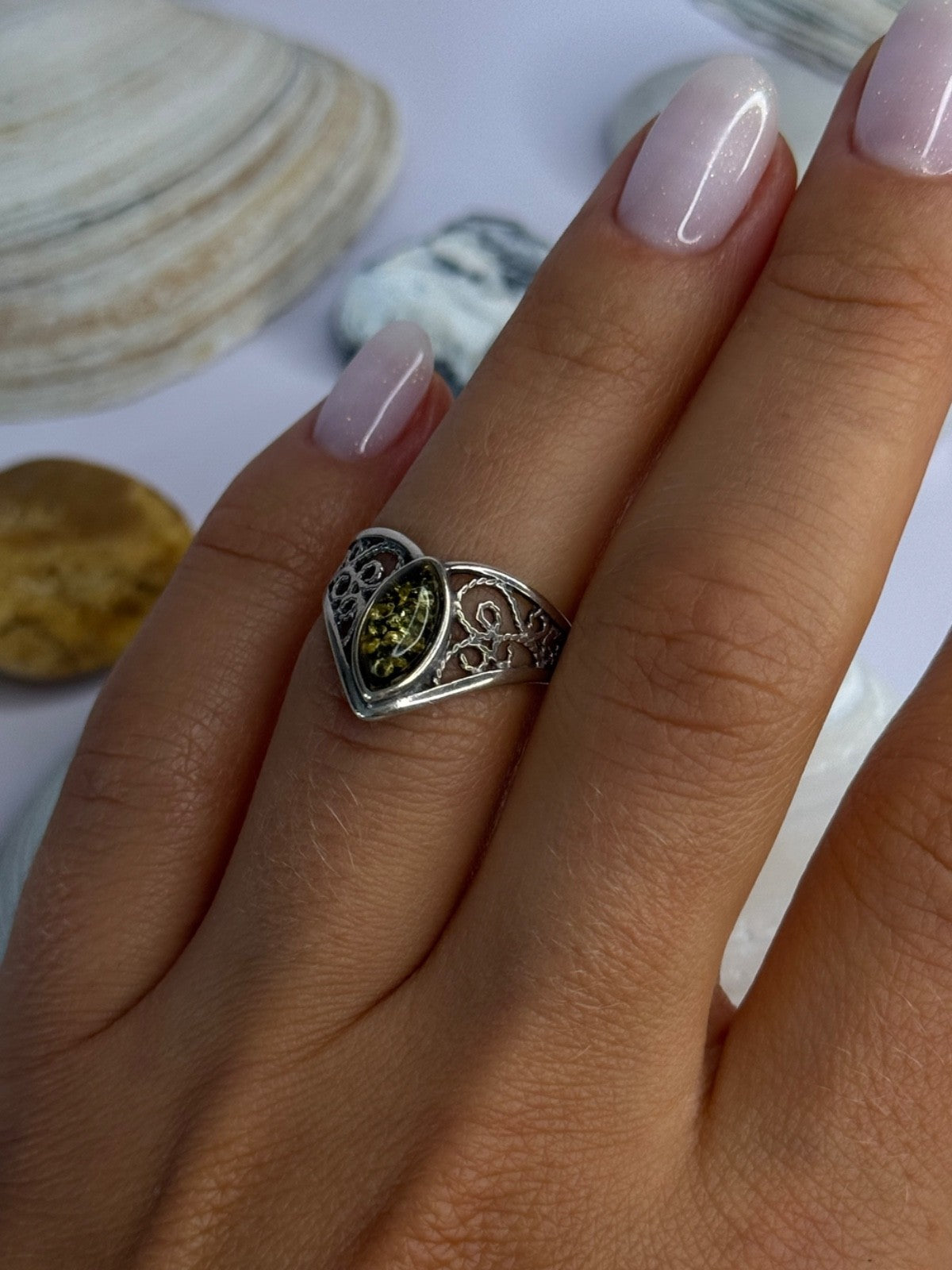 Vintage Classy Design 925 Sterling Silver Amber Ring Size 6