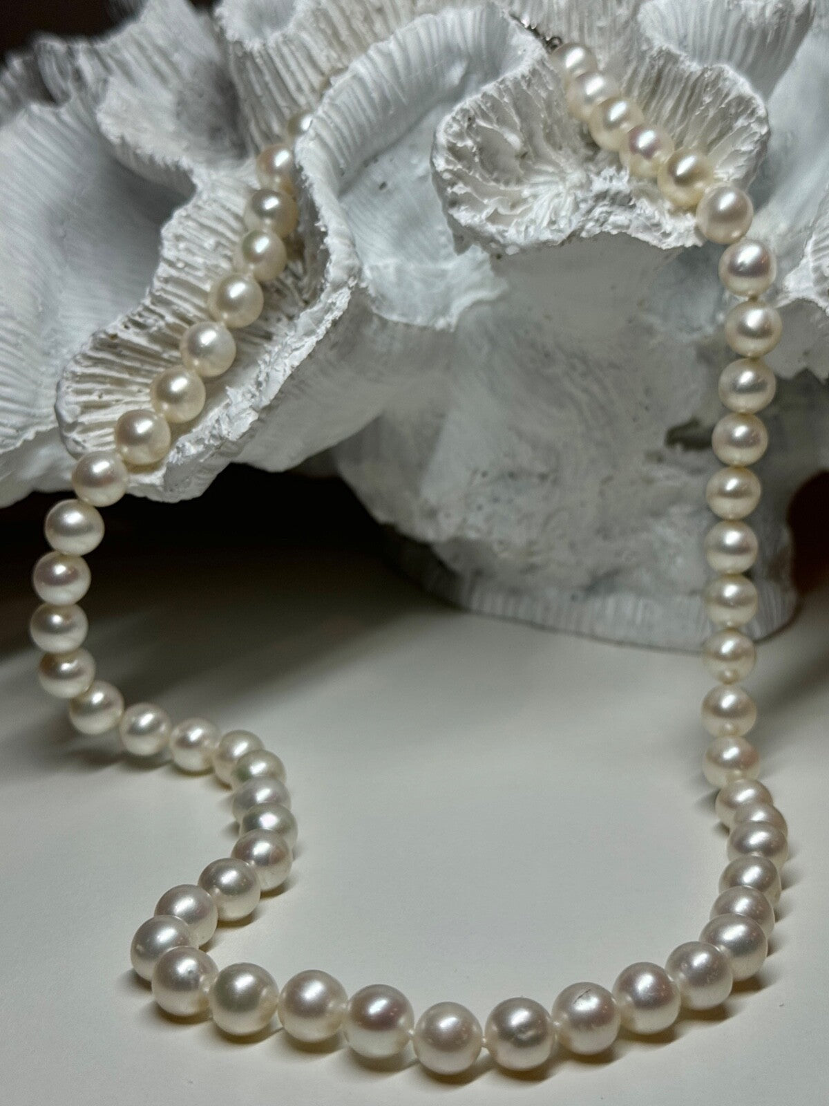 14K White Gold Clasp Fresh Water Pearl Necklace 18 Inch