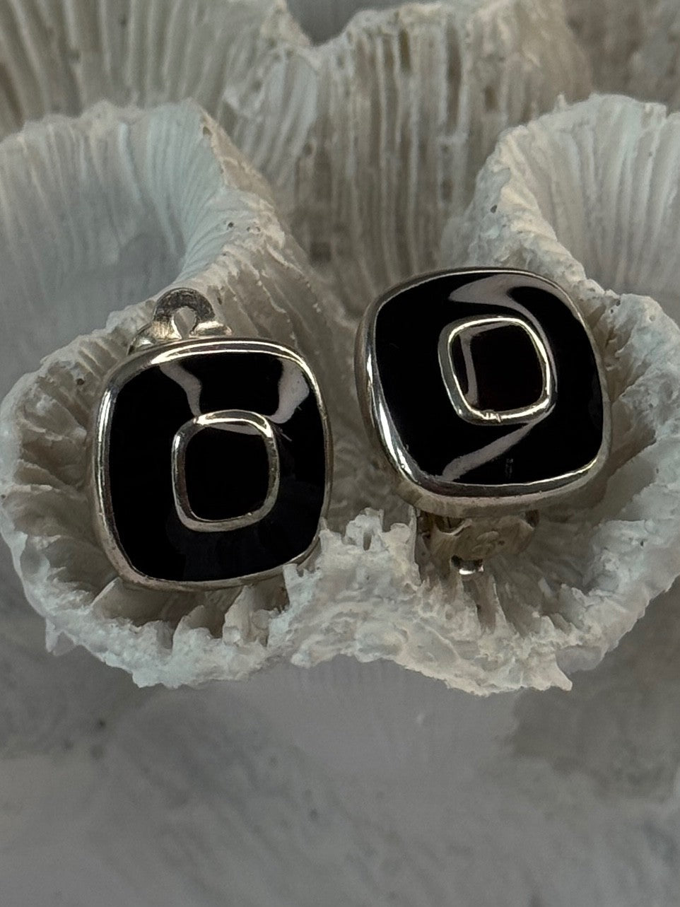925 Sterling Silver Black & Brown Onyx Clip Earrings Length 0.60 Inch