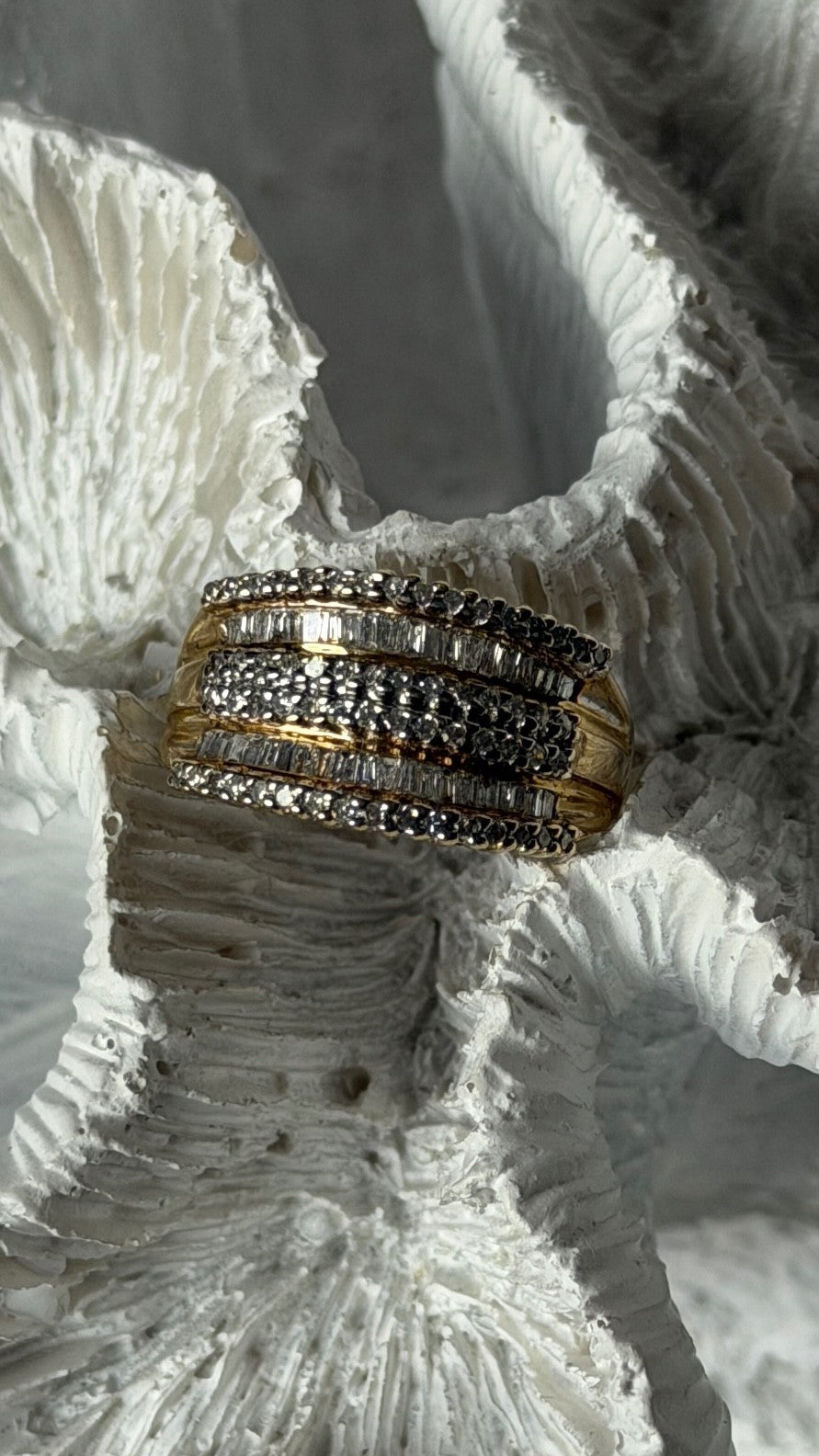 14K Yellow Gold Diamonds 1 carat Ring Size 7