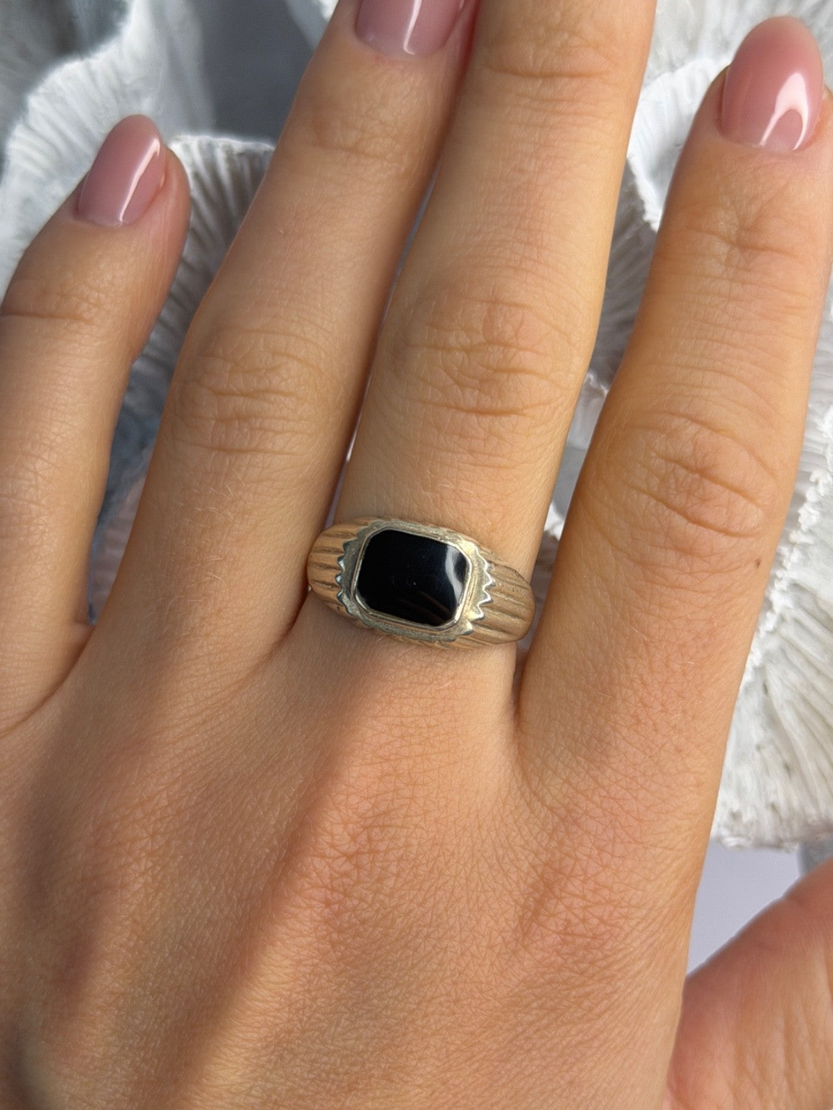 Vintage 925 Sterling Silver Onyx Ring Size 9