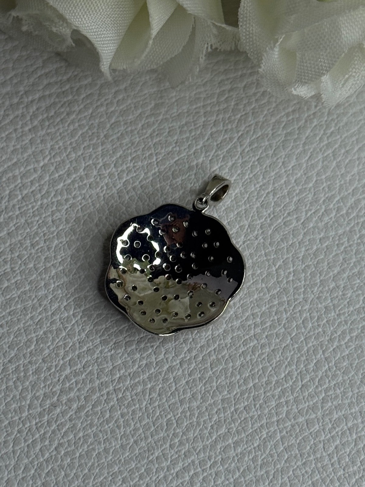 Lovely Flower 925 Sterling Silver Beryl Pendant Length 1 Inch