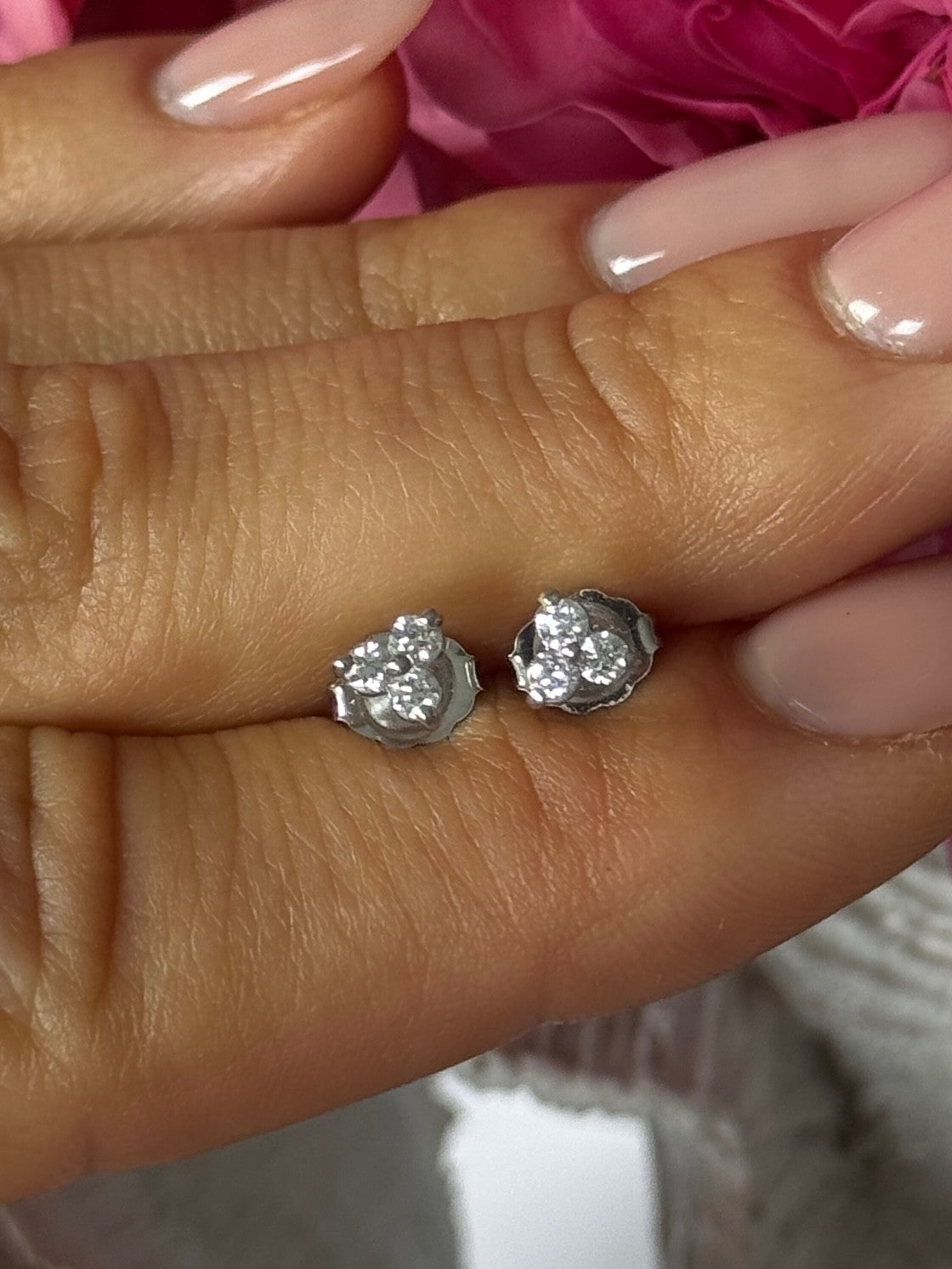14K White Gold Diamond 0.18 carat Stud Earrings