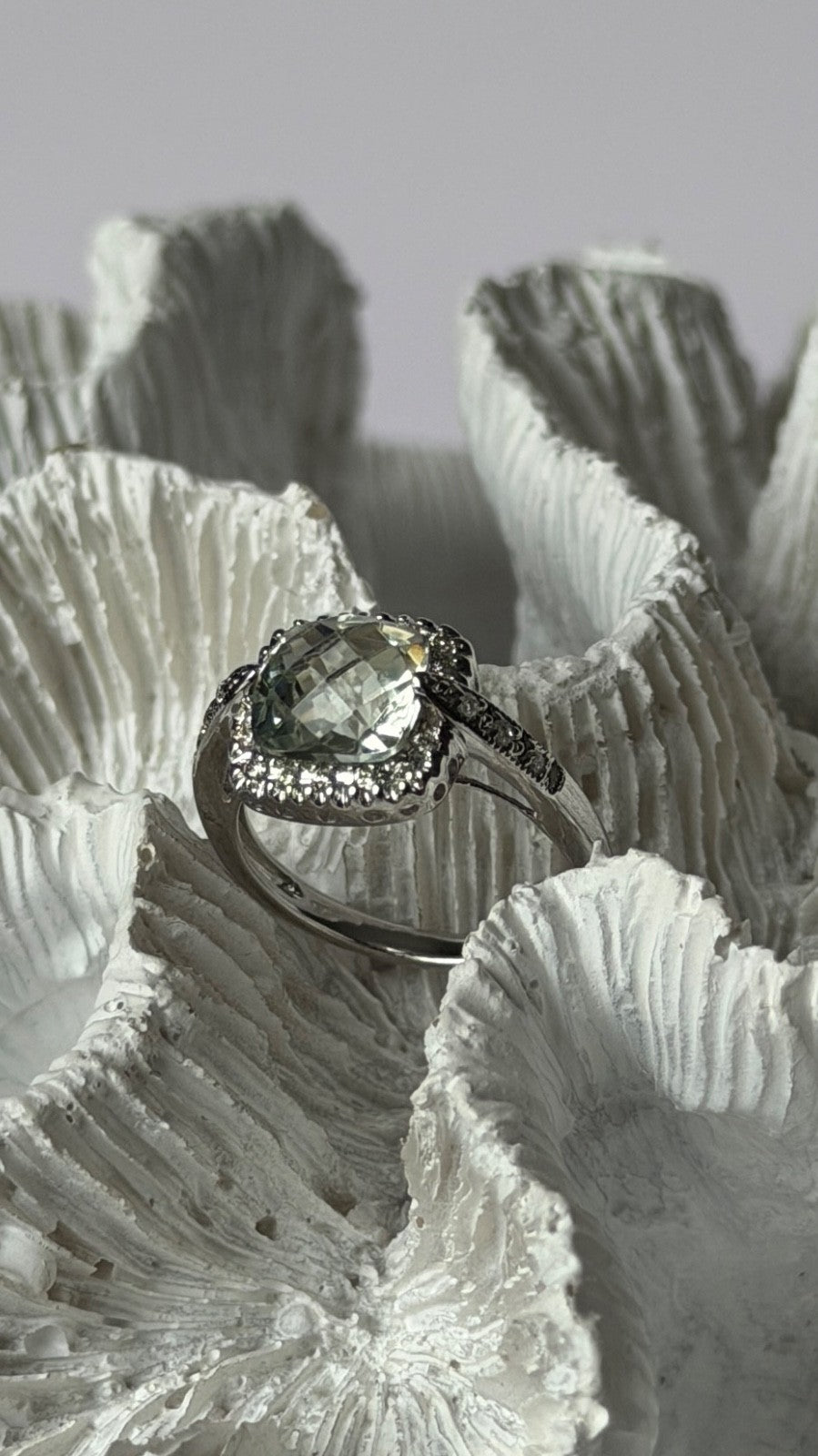 14K 585 White Gold Prasiolite Green Amethyst & Diamond Ring Size 6