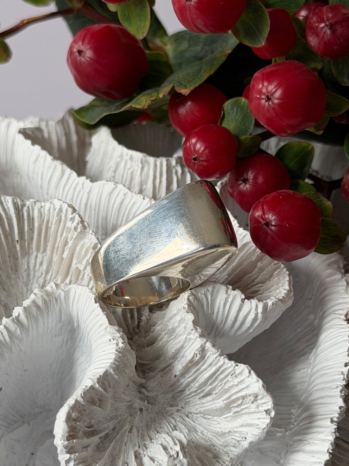 Fashion Design 925 Sterling Silver Ring Size 6