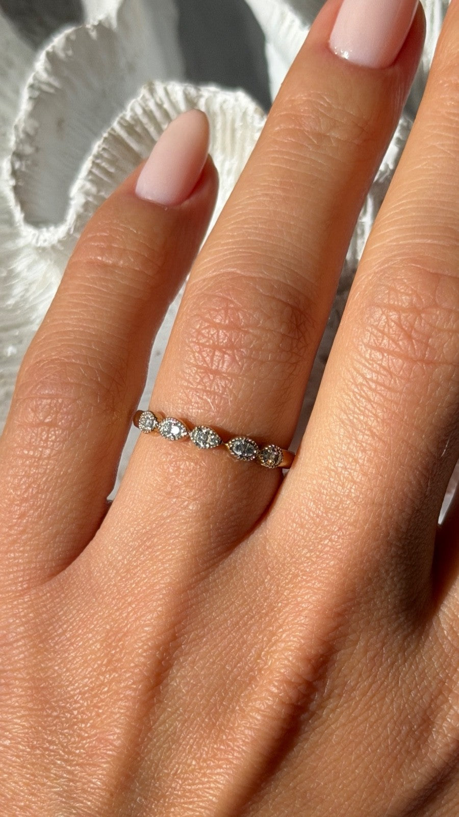 Classy 10K Yellow Gold Diamond 0.10 ct Ring Size 7