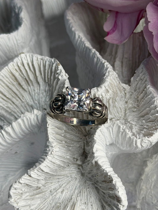 Vintage 925 Sterling Silver Cz Ring Size 8