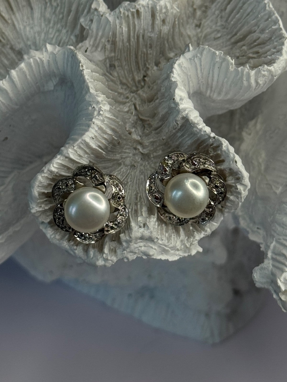 Beautiful 925 Sterling Silver Pearl Earrings Length 0.60 Inch
