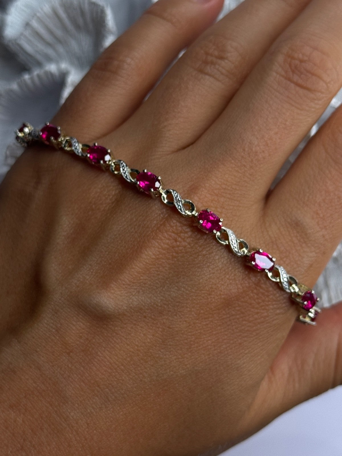 Lovely 925 Sterling Silver Ruby Bracelet Length 7