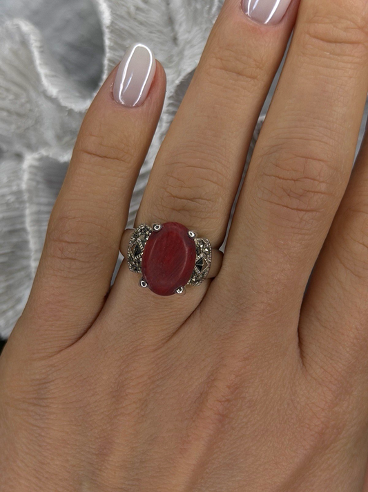 Vintage 925 Sterling Silver Red Jade & Marcasite Ring Size 6.5