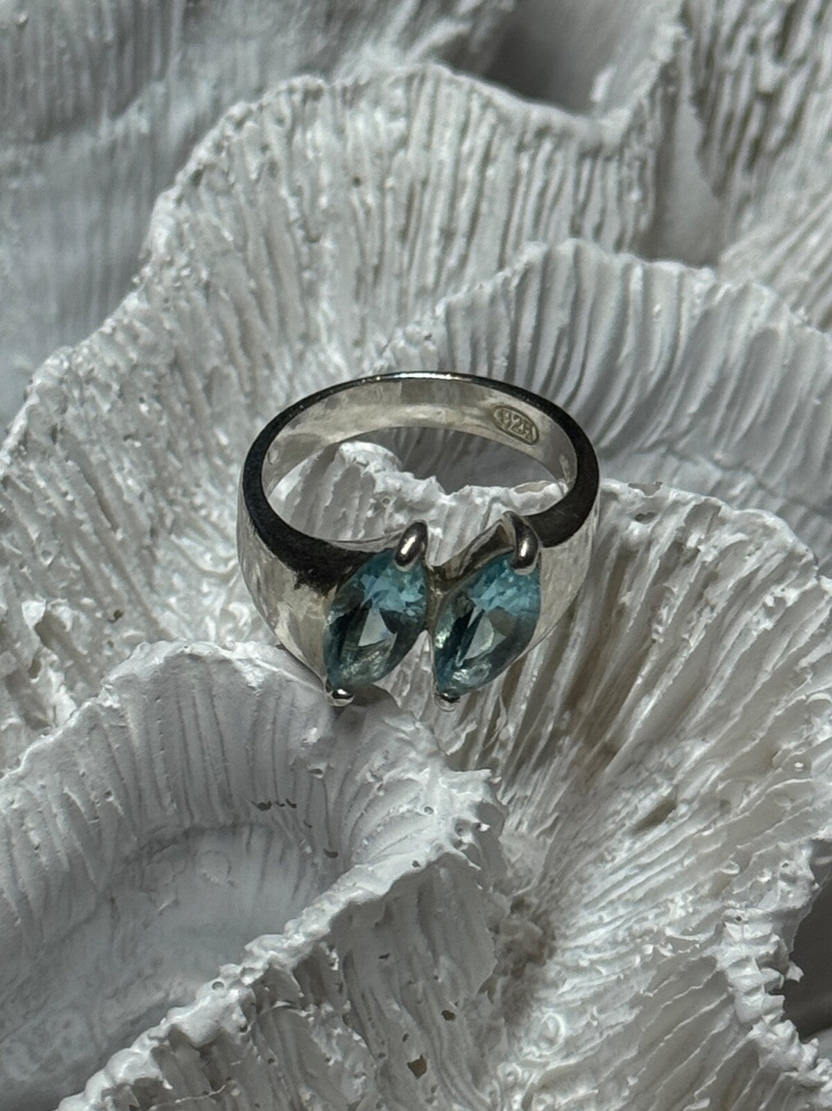 925 Sterling Silver Topaz Ring Size 6