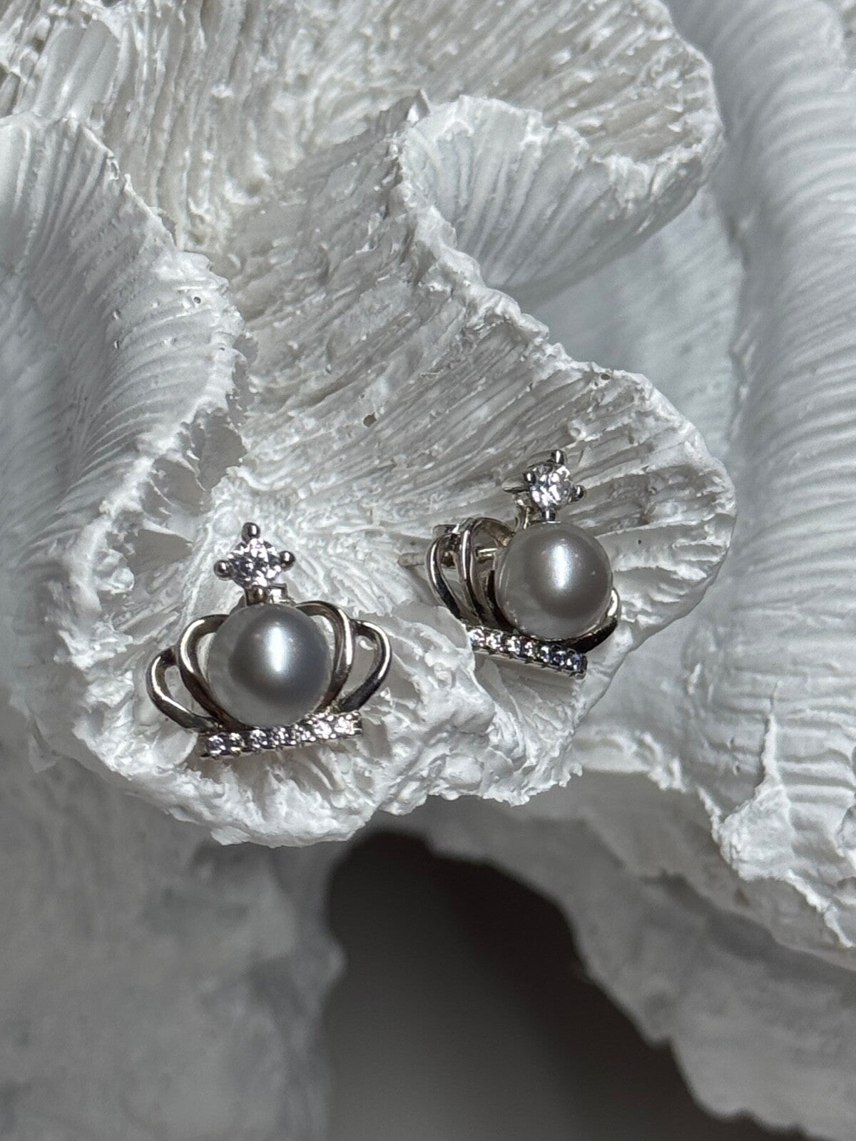 925 Sterling Silver Pearl Crown Earrings Length 0.5 Inch