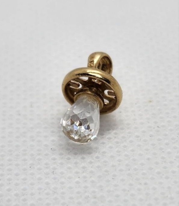 10K Yellow Gold Crystal Swarovski Pendant