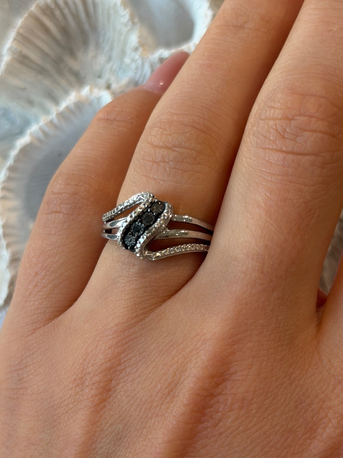 Jwbr 925 Sterling Silver Black & White Diamond Ring Size 7