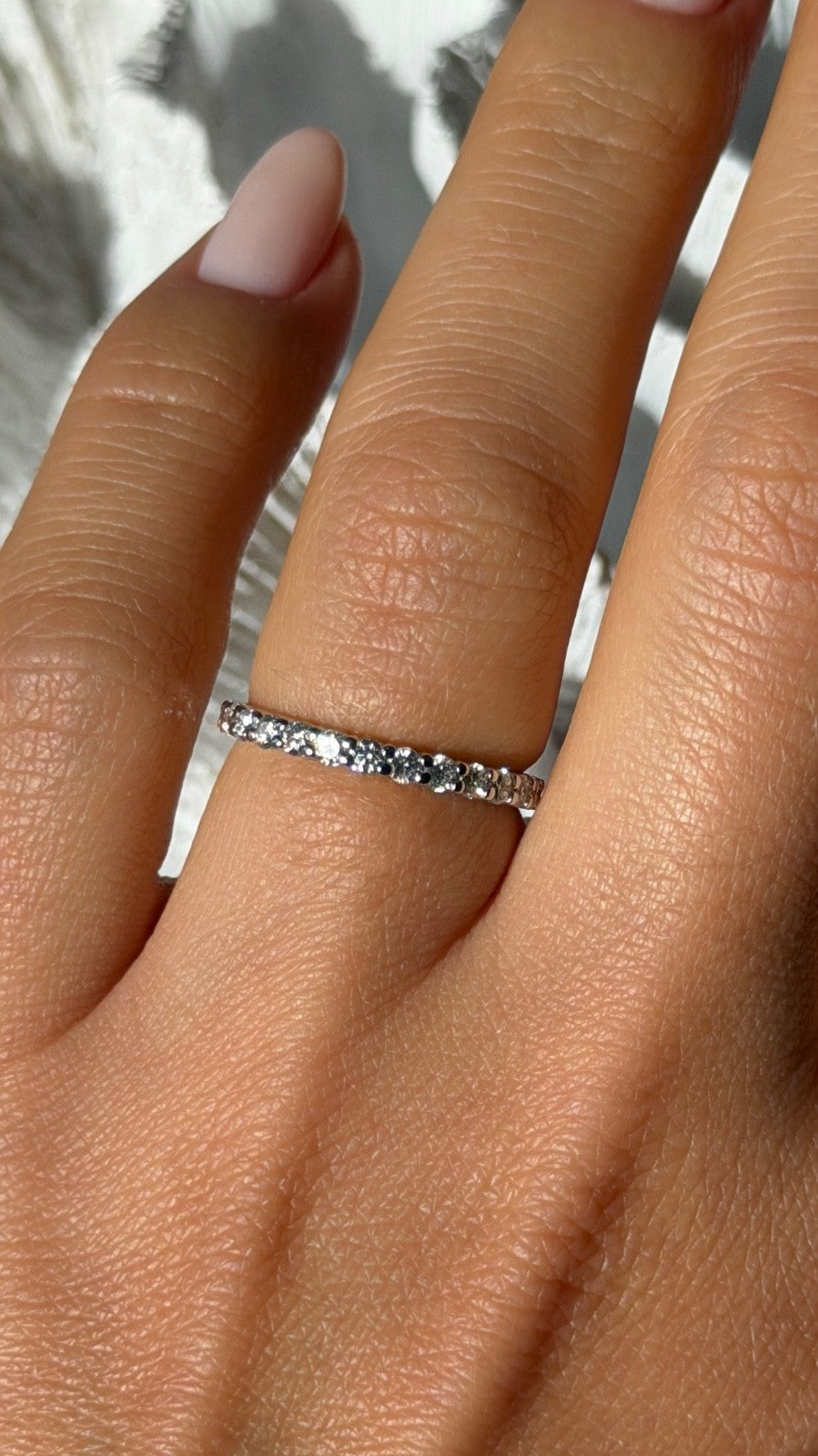 14K White Gold Diamond 0.70 ct Band Ring Size 6