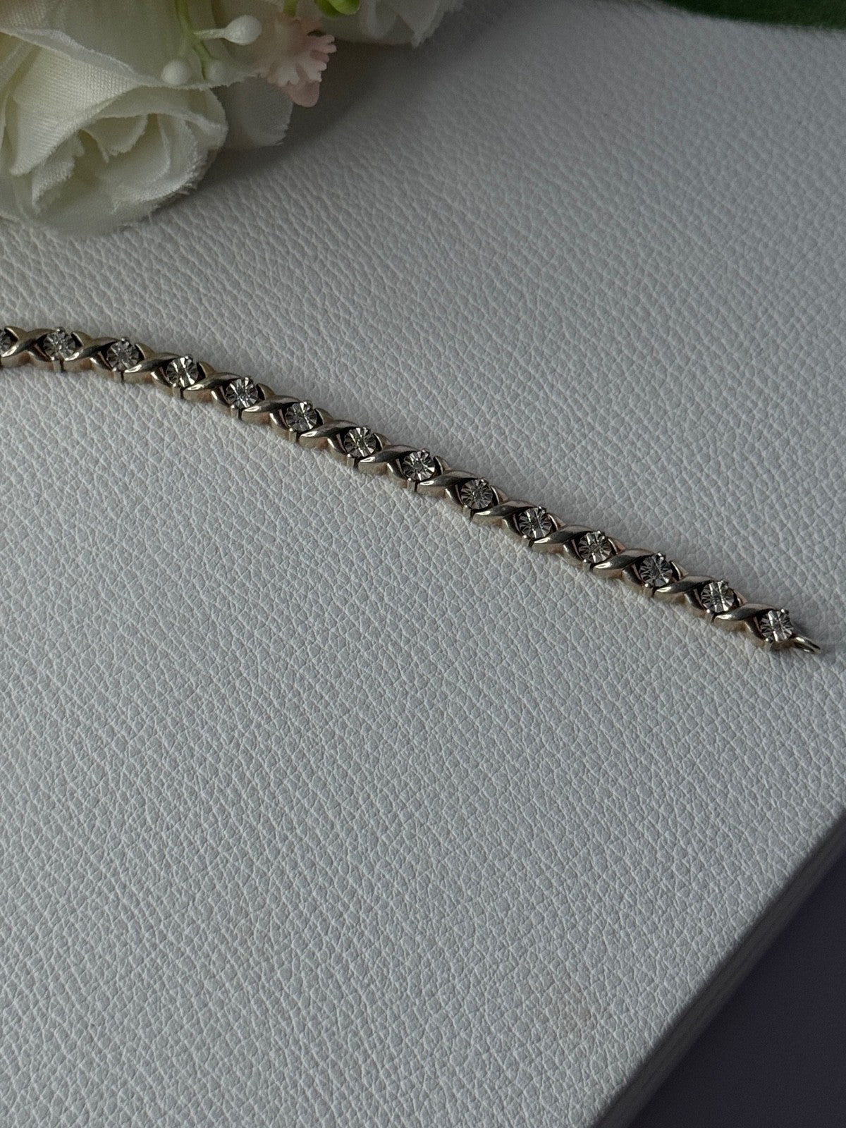 Classy 925 Sterling Silver Diamonds Bracelet Length 6.5 Inch