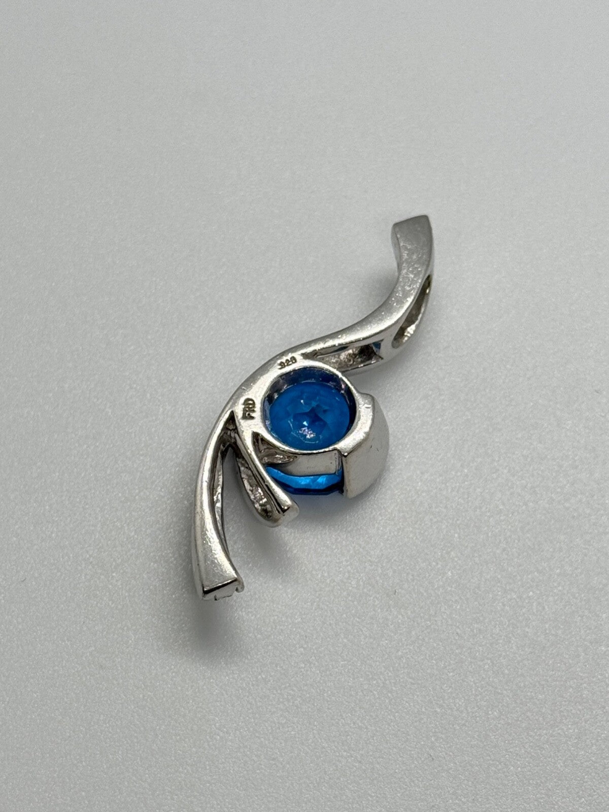 925 Sterling Silver CZ Pendant Lenght 45 mm