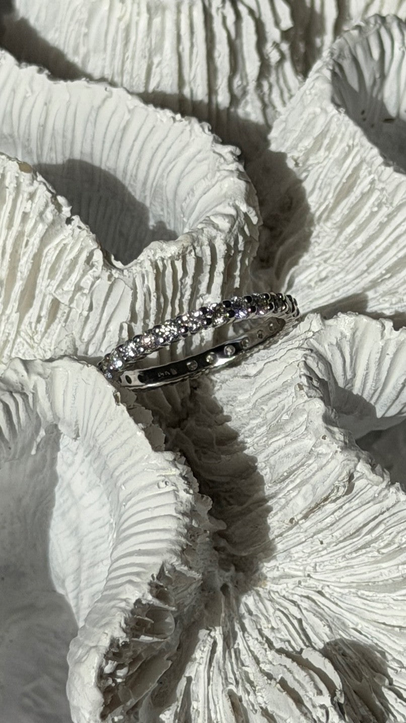 14K White Gold Diamond 0.70 ct Band Ring Size 6