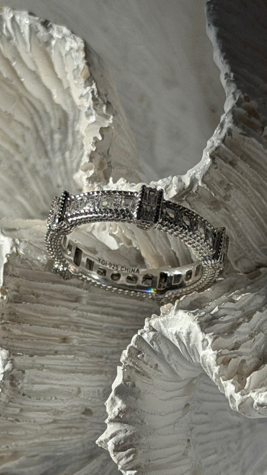 925 Sterling Silver Cz Band Ring Size 5