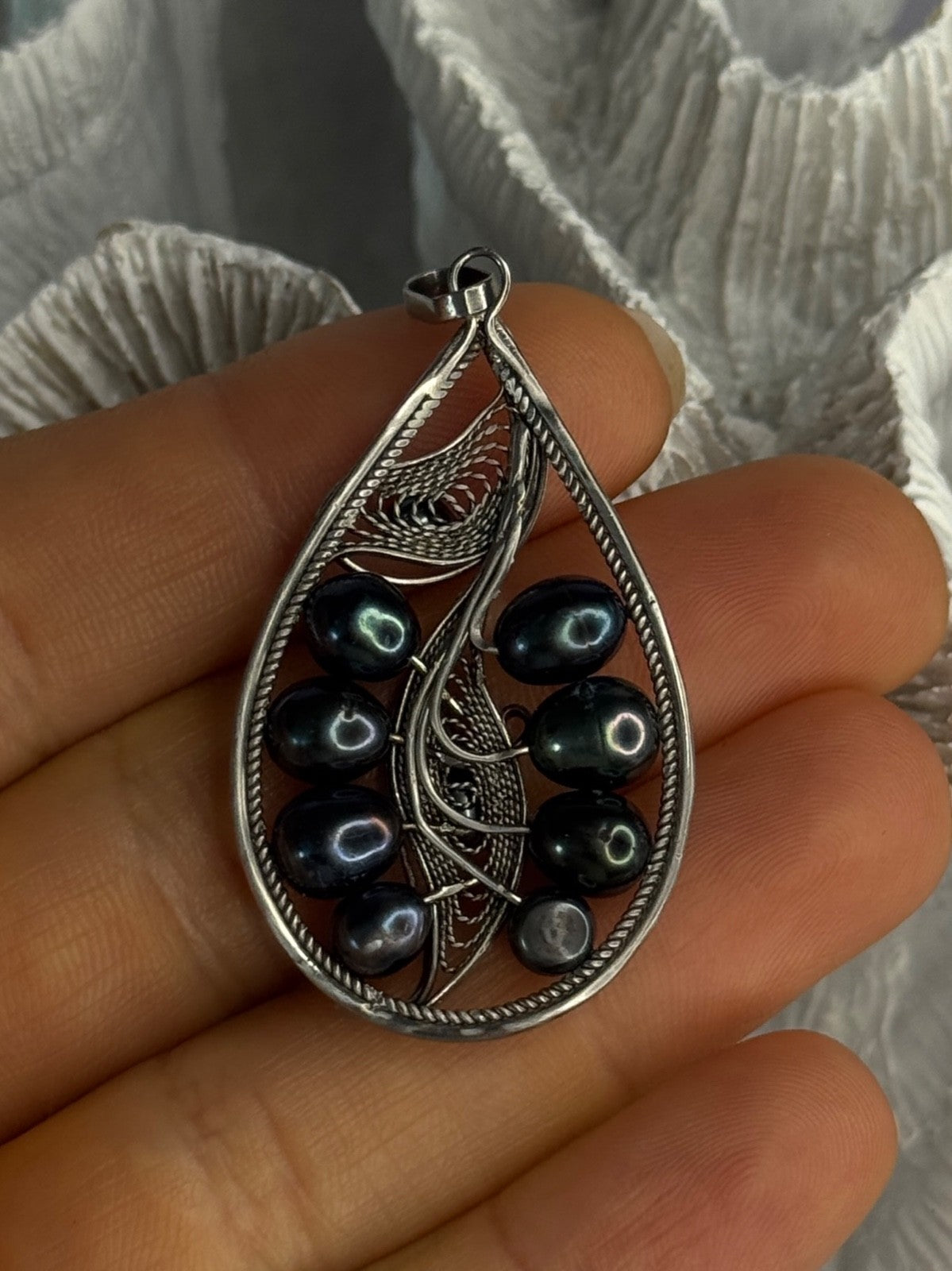 925 Sterling Silver Black Pearls Pendant Length 2.1 Inch