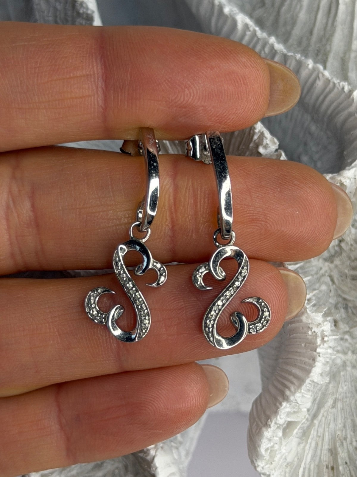 Jwbr 925 Sterling Silver Diamonds Open Heart Collection Earrings