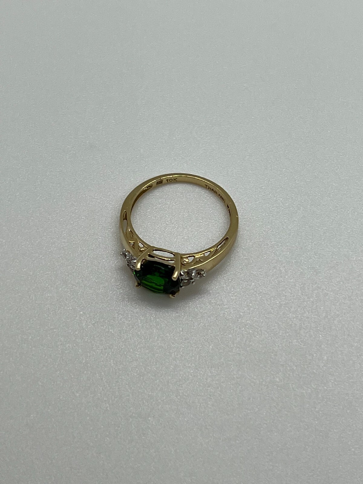 10K Yellow Gold Ring With Emerald & Diamonds Size 6