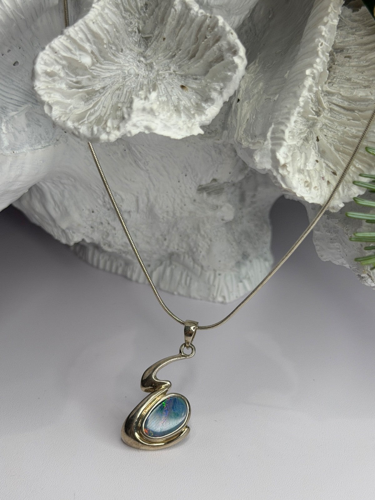 Italy 925 Sterling Silver Opal Necklace Length 16 in