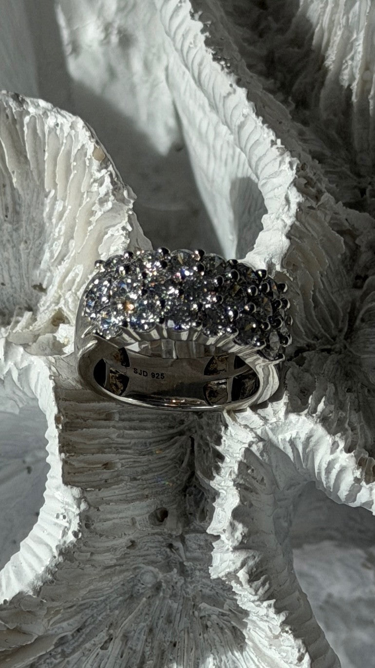 Beautiful 925 Sterling Silver Cz Ring Size 5
