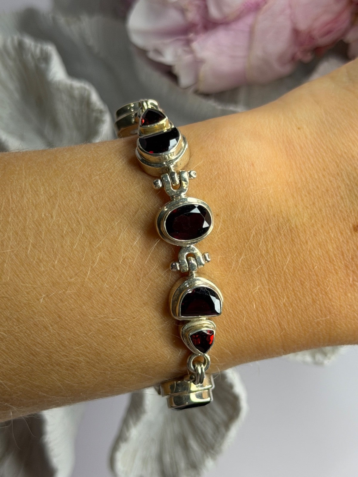 925 Sterling Silver Garnet Bracelet Length 7-7.5