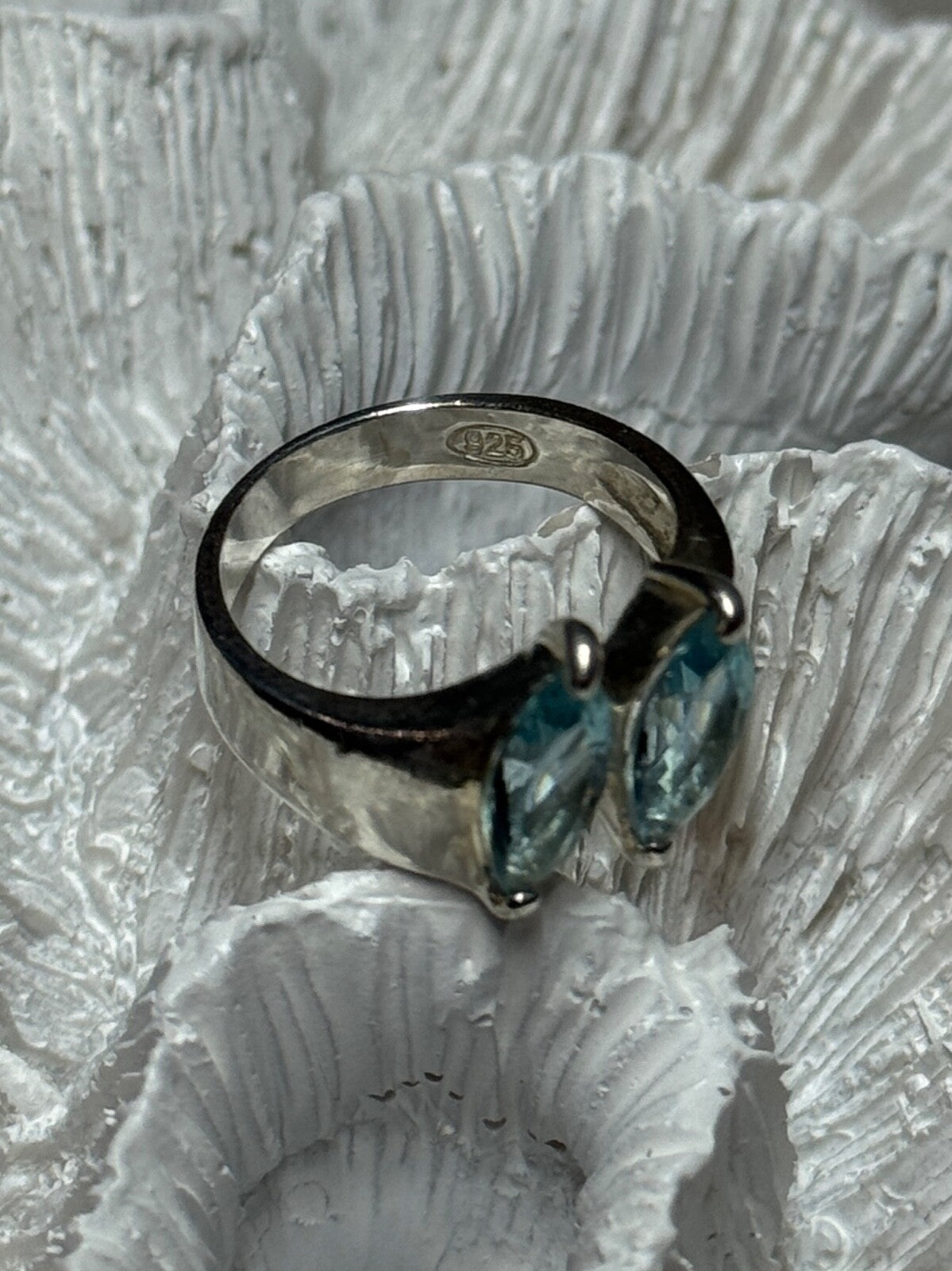 925 Sterling Silver Topaz Ring Size 6