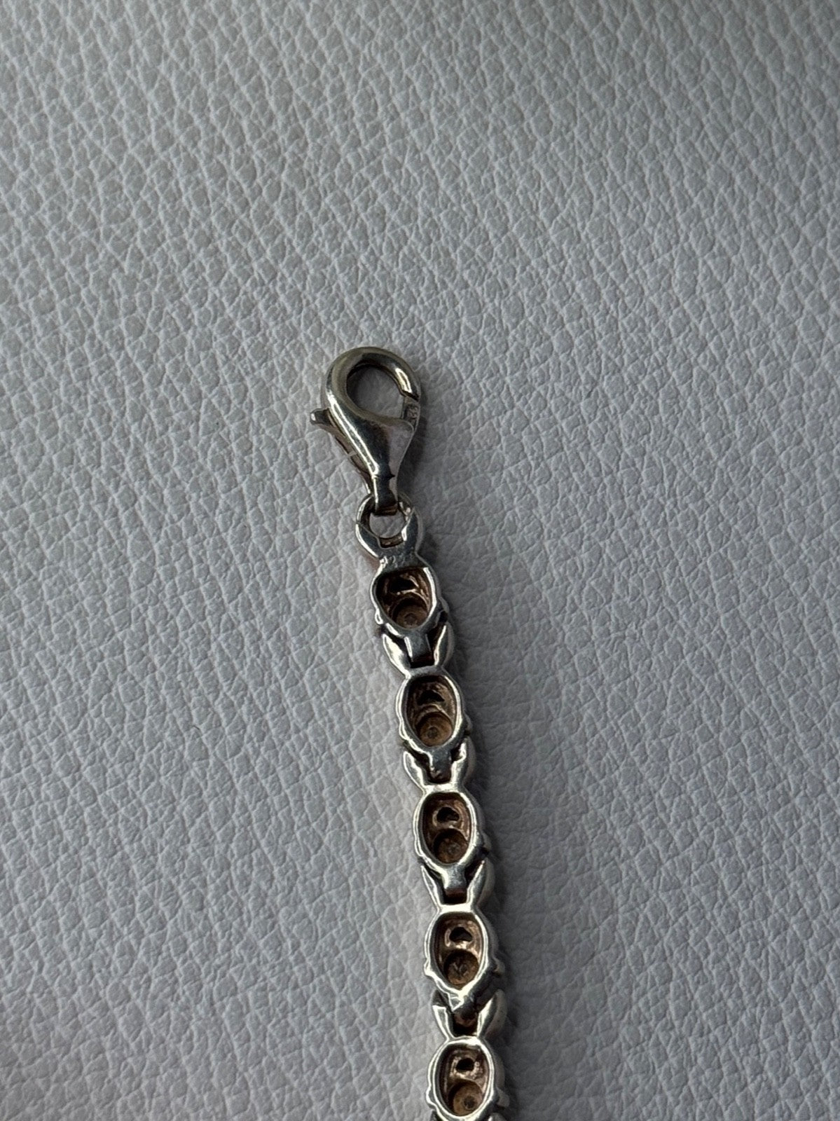 Classy 925 Sterling Silver Diamonds Bracelet Length 6.5 Inch