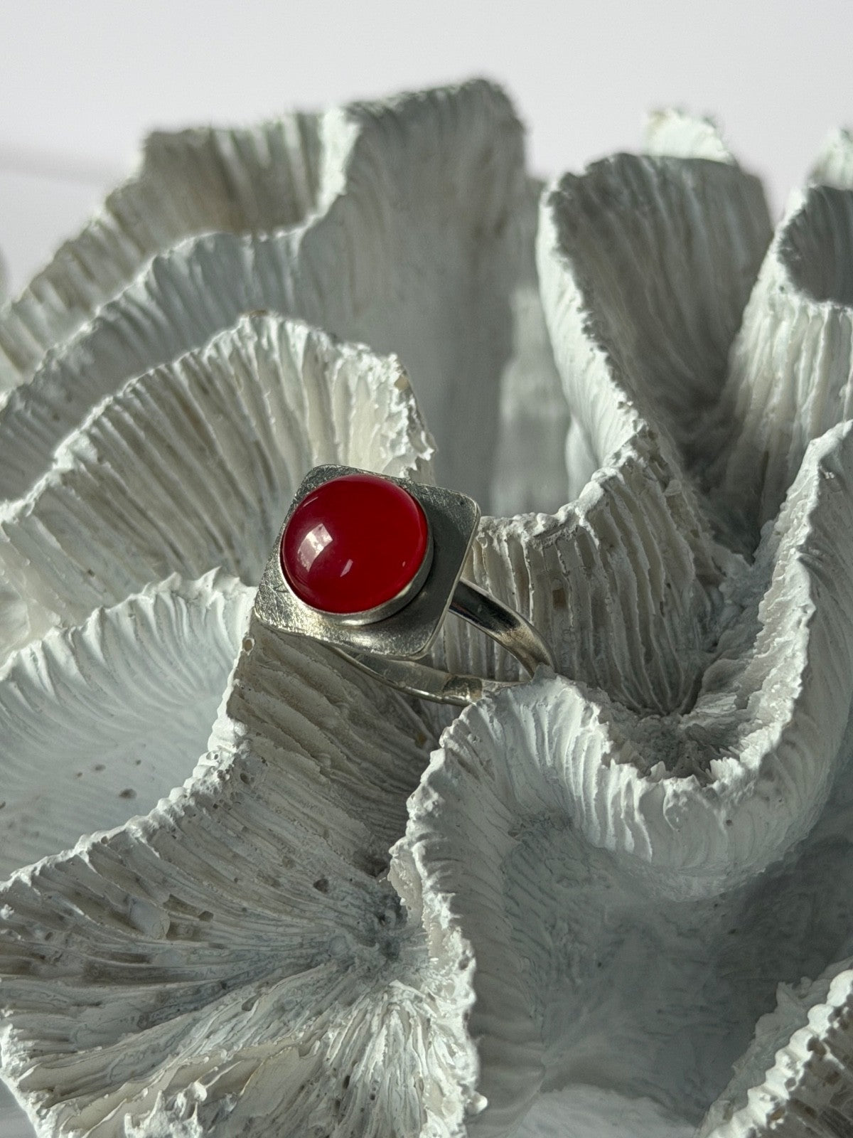 Vintage 925 Sterling Silver Red Coral Ring Size 8