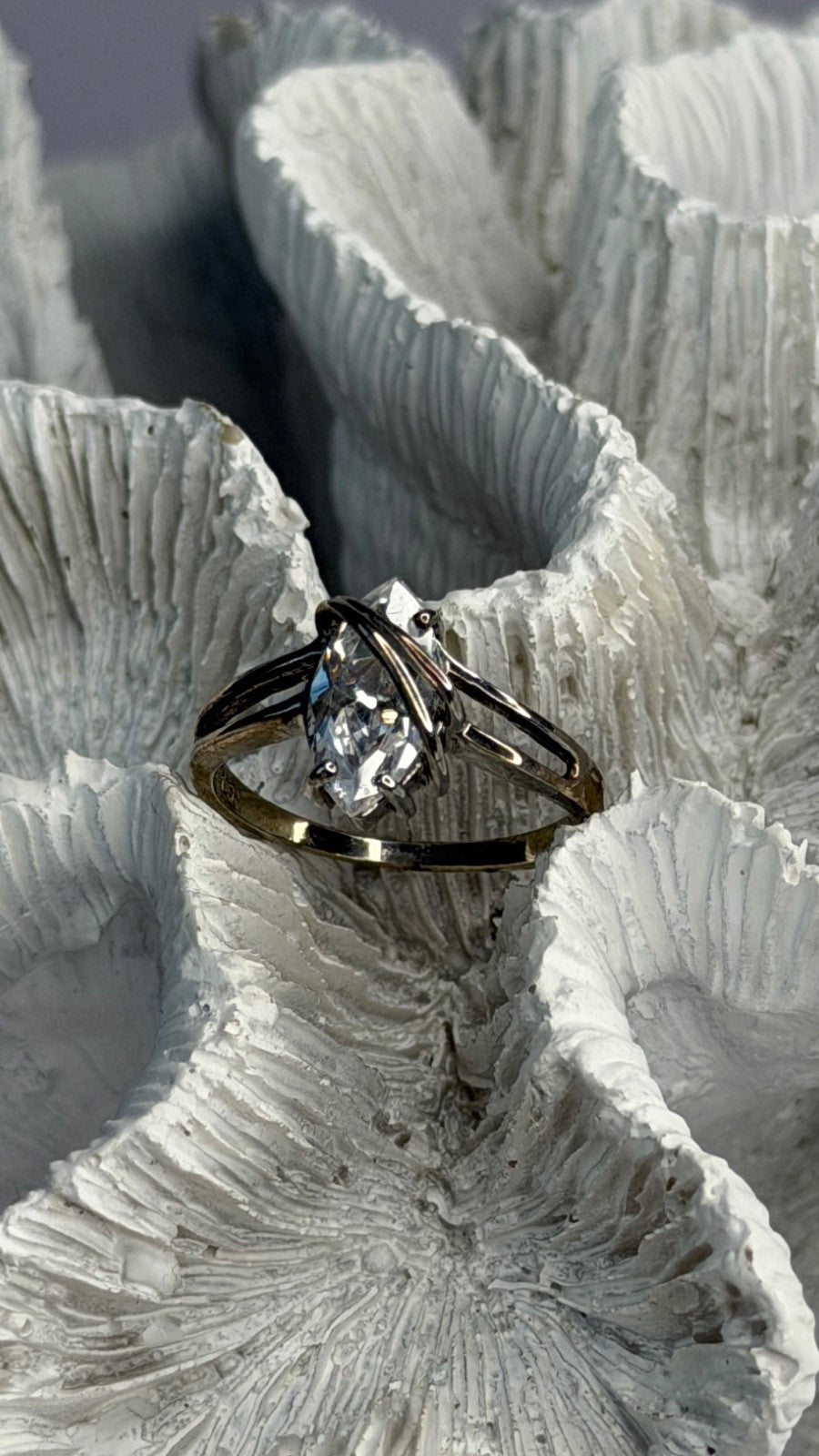 Elegant 925 Sterling Silver Cz Ring Size 8