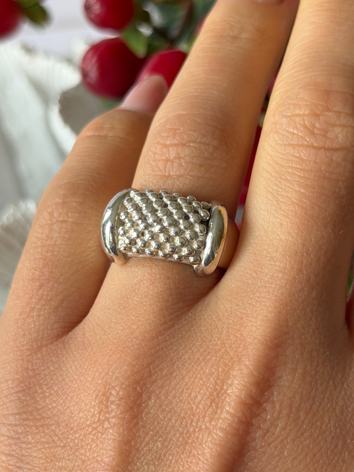 Unique Design 925 Sterling Silver Ring Size 7.5
