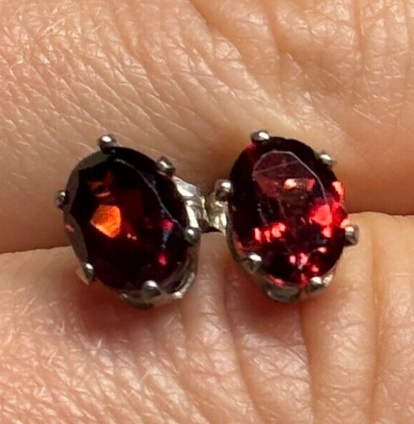 925 Sterling Silver Garnet Earrings