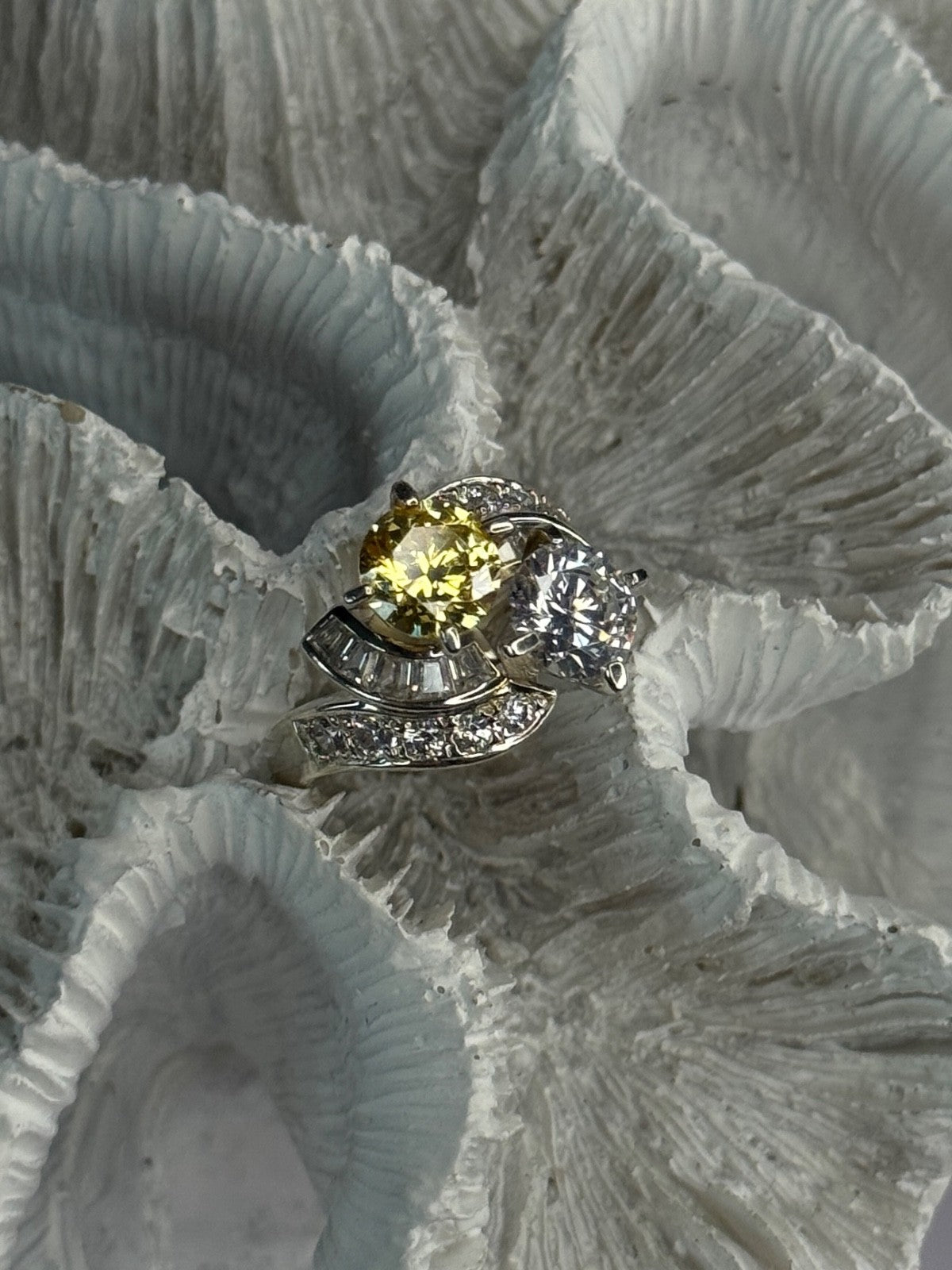 925 Sterling Silver Yellow & White Cz Ring Size 6