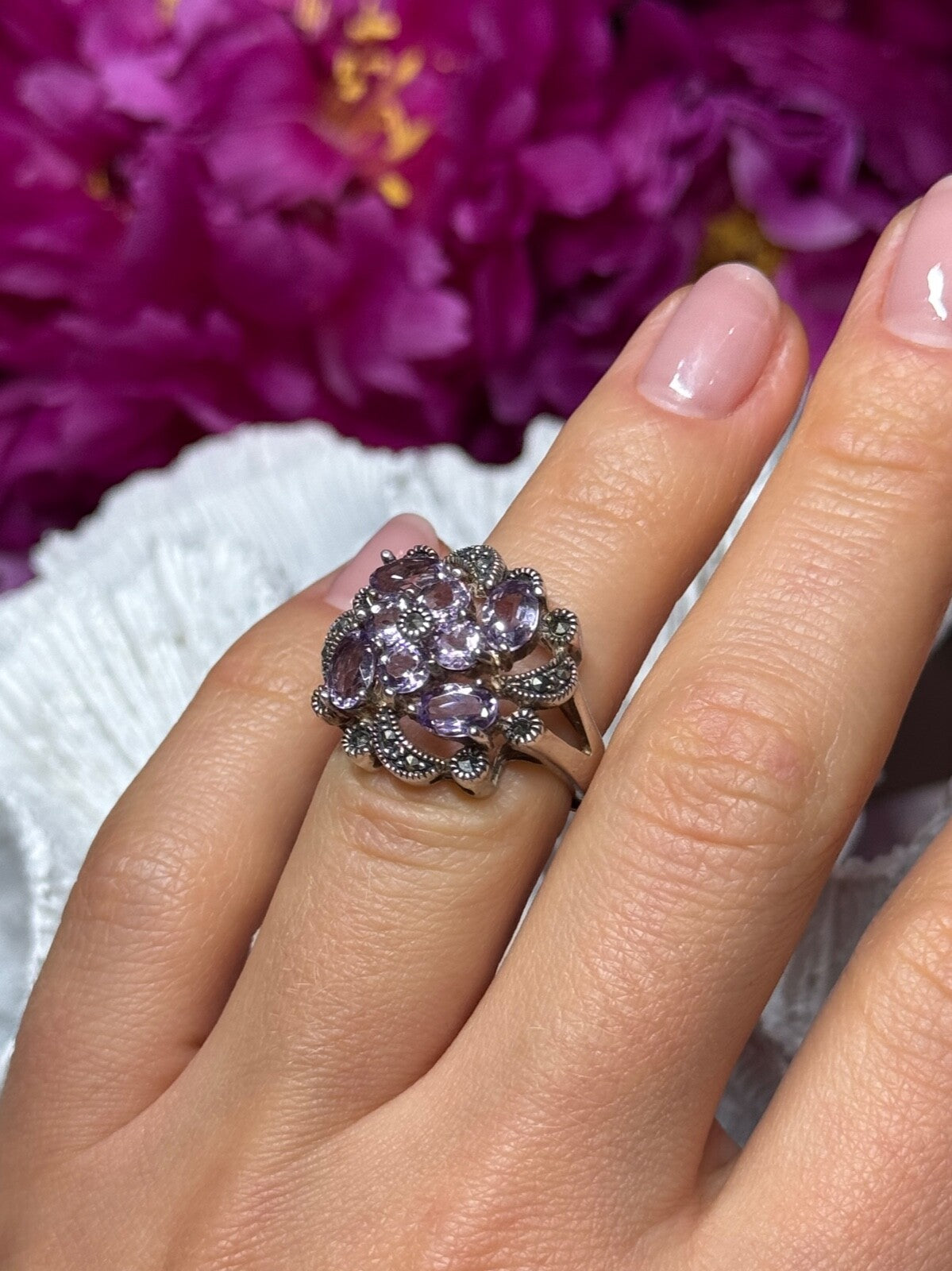 925 Sterling Silver Amethyst & Marcasite Ring Size 5