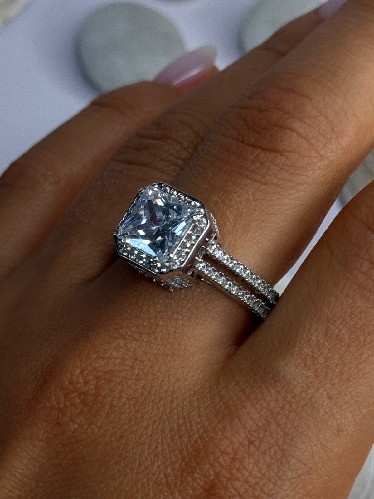 Shiny 925 Sterling Silver Cz Ring Size 10