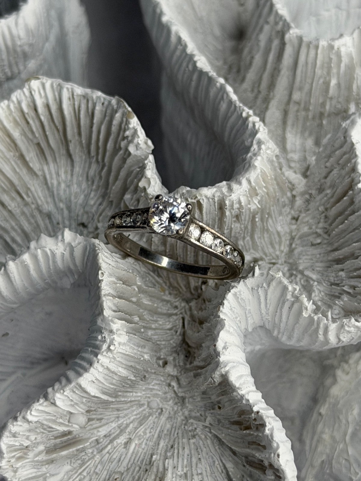 EC 925 Sterling Silver White Topaz Ring Size 7