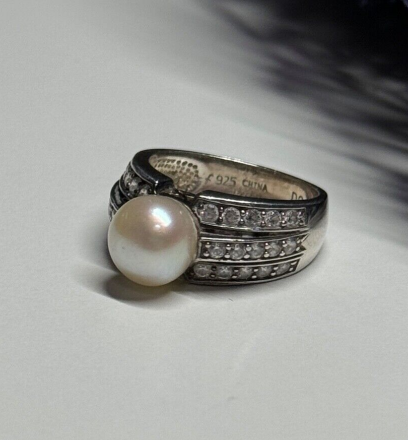 925 Sterling Silver Pearl & CZ Ring Size 5