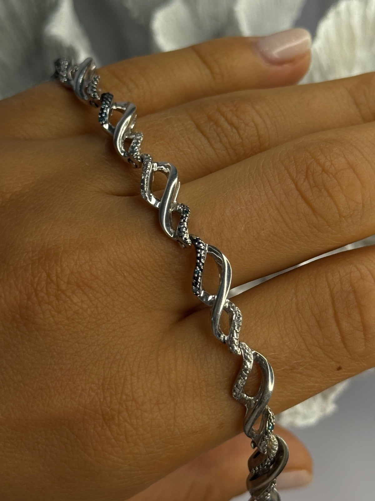 925 Sterling Silver Blue Spinel & Diamond Bracelet Length 7